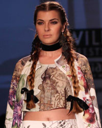 Paras and Shalini Show at WIFW SS 2015