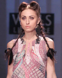 Paras and Shalini Show at WIFW SS 2015