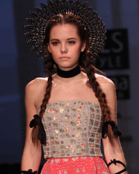 Paras and Shalini Show at WIFW SS 2015