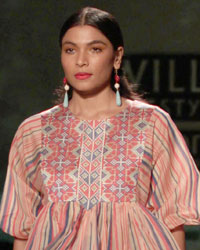 Payal Pratap Show at WIFW SS 2015