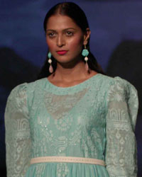 Payal Pratap Show at WIFW SS 2015