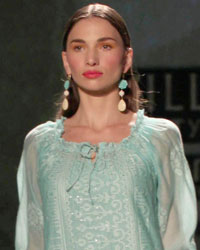 Payal Pratap Show at WIFW SS 2015