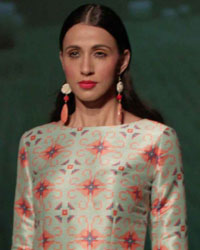 Payal Pratap Show at WIFW SS 2015