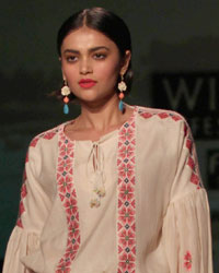 Payal Pratap Show at WIFW SS 2015