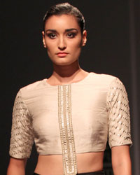 Payal Singhal Show at WIFW SS 2015