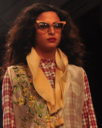 Pratima Pandey and Shruti Sancheti Show at LFW 2014