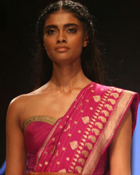 Ritu Kumar Show at LFW 2015