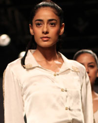 Ritu Pande Show at WIFW SS 2015