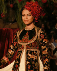 Rohit Bal Show at AIFW 2015