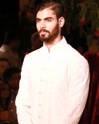 Rohit Bal Show at AIFW 2015