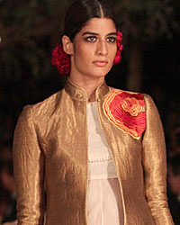 Rohit Bal Show at WIFW SS 2015