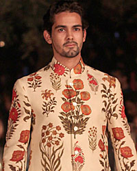 Rohit Bal Show at Wills India Fashion Week Spring Summer 2015