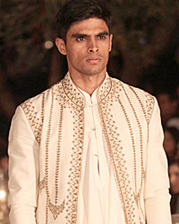 Rohit Bal Show at WIFW SS 2015