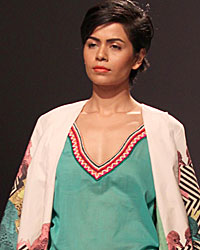 Roopa Pemmaraju Show at Wills India Fashion Week Spring Summer 2015