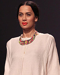 Roopa Pemmaraju Show at WIFW SS 2015