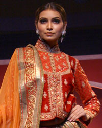 Royal Fables Presented Fashion show by Umang Hutheesing