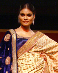 Royal Fables Presented Fashion show by Umang Hutheesing