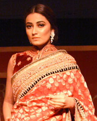 Royal Fables Presented Fashion show by Umang Hutheesing