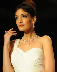 Saboo Fine Jewels Show at IIJW 2014