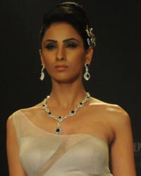 Saboo Fine Jewels Show at IIJW 2014