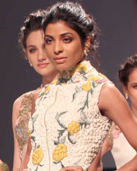 Samant Chauhan Show at WIFW SS 2015