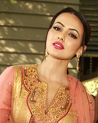 Sana Khan and Fashion Designer Reynu Tandon