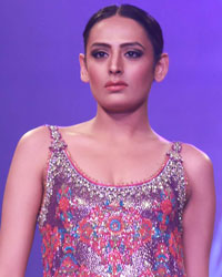 Shaan E Pakistan Fashion Show