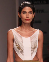 Shivan and Narresh Show at WIFW SS 2015