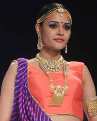 Shoba Shringar Show at IIJW 2015