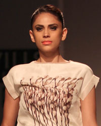 Sneha Arora Show at WIFW SS 2015