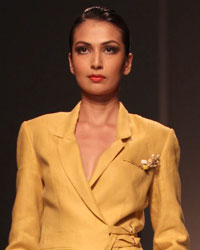 Sneha Arora Show at WIFW SS 2015