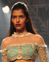 Suhani Pittie and Shela Khan Show at LFW 2014