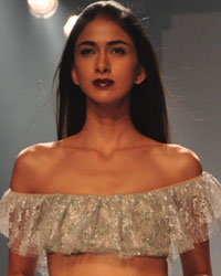 Suhani Pittie and Shela Khan Show at LFW 2014