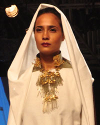 Suhani Pittie and Shela Khan Show at LFW 2014