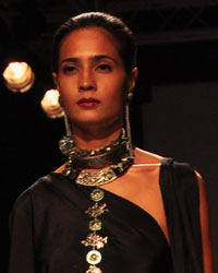 Suhani Pittie and Shela Khan Show at LFW 2014