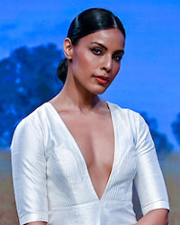 Deepti Gujral