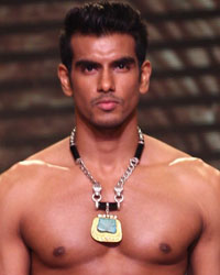 Sumit Sawhney Show at IIJW 2014