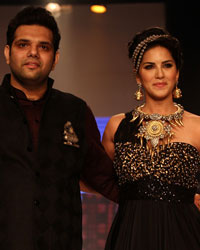 Sumit Sawhney and Sunny Leone