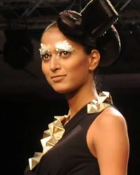 Sun Jewels Show at IIJW 2014