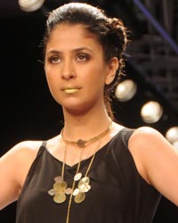 Sun Jewels Show at IIJW 2014