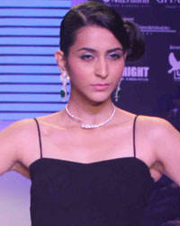 Suryagold and Swaroski Gemstones Show at IIJW