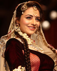 Zoya Afroz