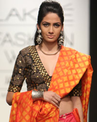 Swati and Harshitaa Show at LFW 2014