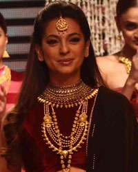 Tanishq Show at IIJW 2015