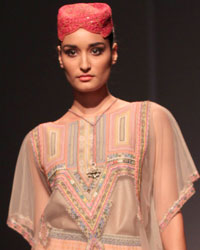 Tanvi Kedia Show at WIFW SS 2015