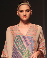 Tanvi Kedia Show at WIFW SS 2015