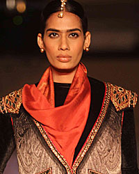 Tarun Tahiliani Show for Sahachari Foundation