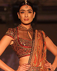 Tarun Tahiliani Show for Sahachari Foundation