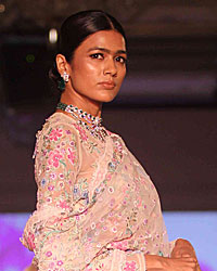 Tarun Tahiliani Show for Sahachari Foundation