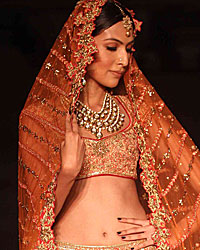 Tarun Tahiliani Show for Sahachari Foundation